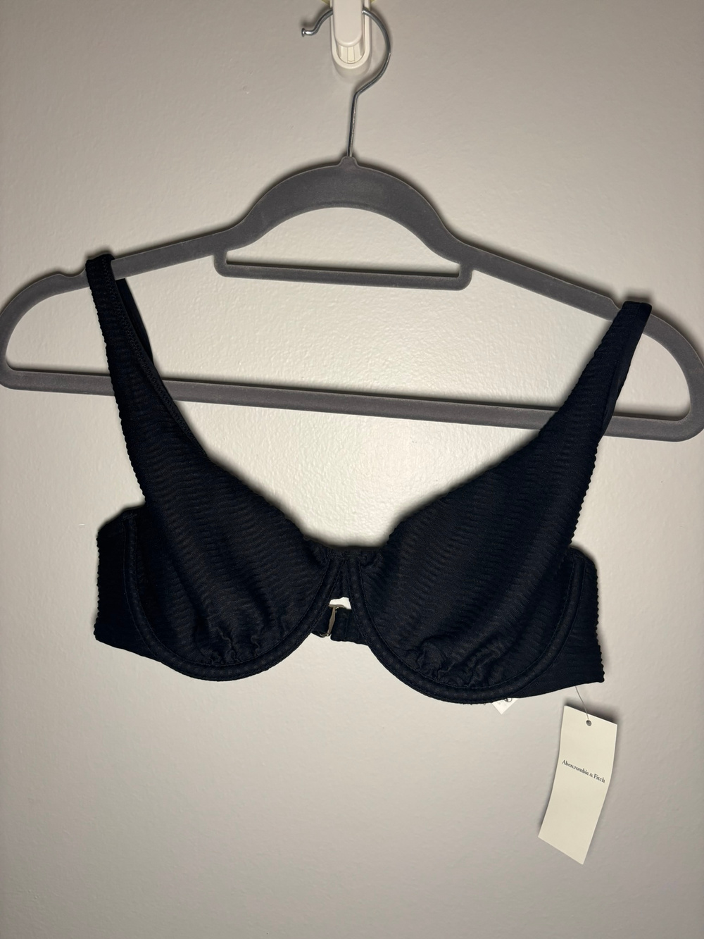 Abercrombie Black Underwire Bikini Top Ribbed Adjustable Straps Swim Size M NWT